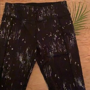 Sweaty Betty Reversible Yoga Pants, Size Med